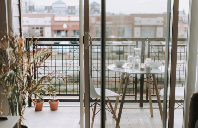 балкон у скандинавському стилі