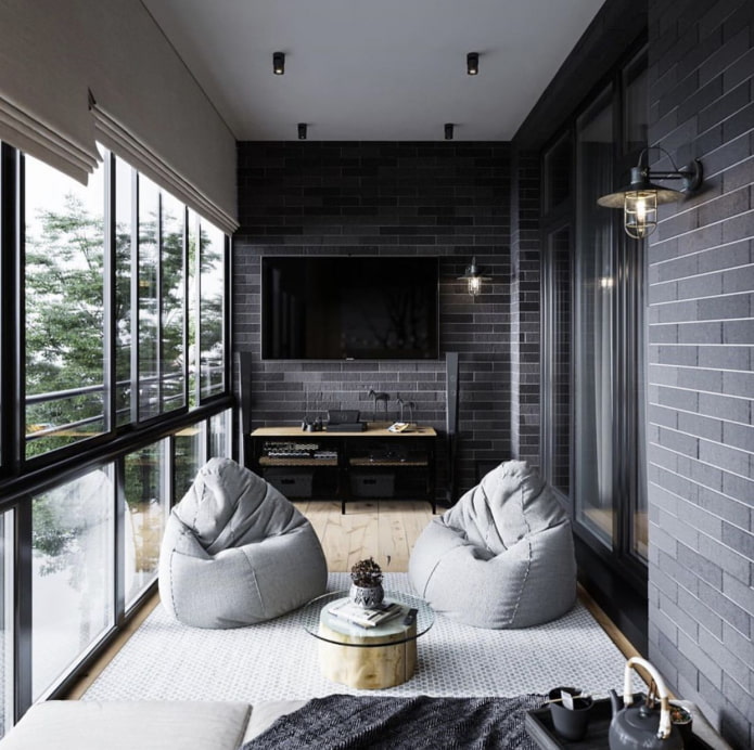 Лоджія з панорамними вікнами