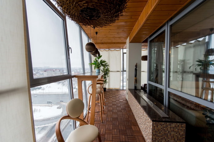 барна стійка на лоджії