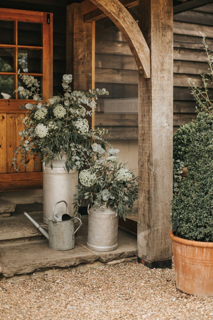 Бочка, лейка, бидон