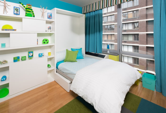 łóżko ukryte we wnętrzu pokoju dziecięcego