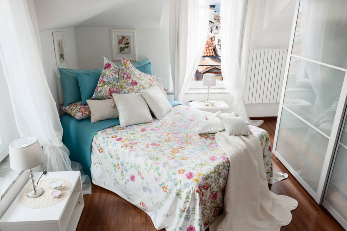 Bett diagonal