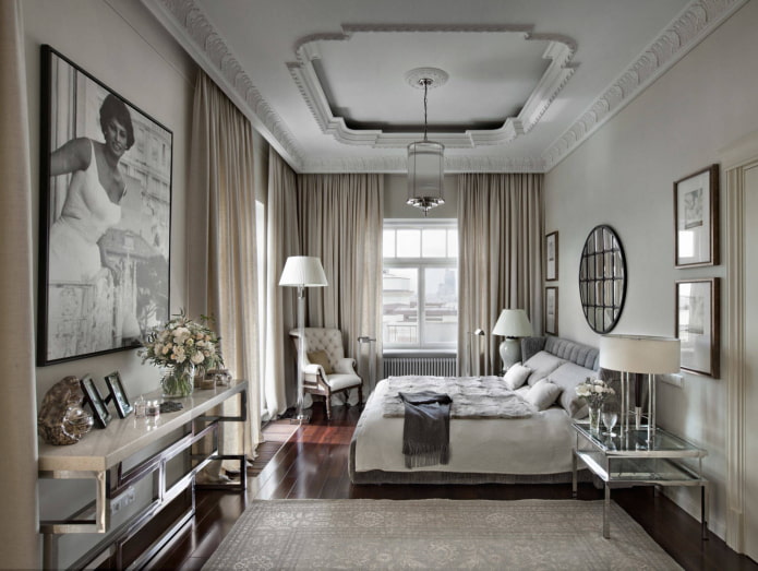 Langgestrecktes Schlafzimmer