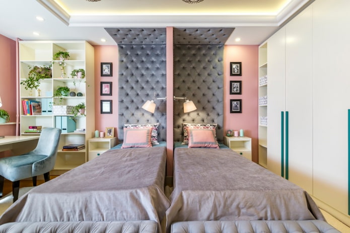 zagospodarowanie przestrzenne sypialni dla dwóch dziewcząt