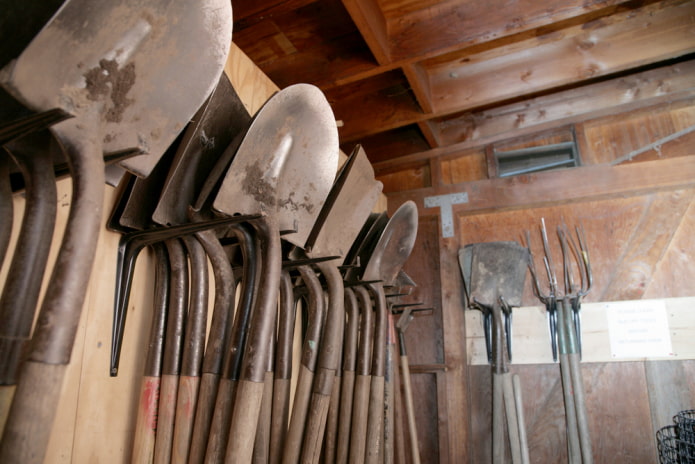 Держатели для инвентаря