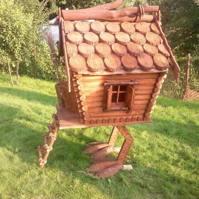 курятник на курьих ножках