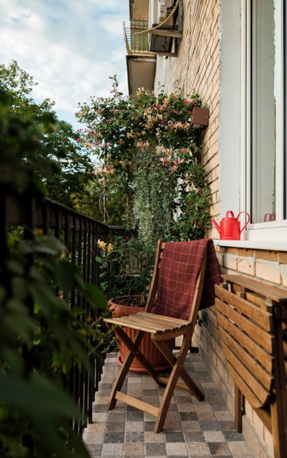 підлога на відкритому балконі