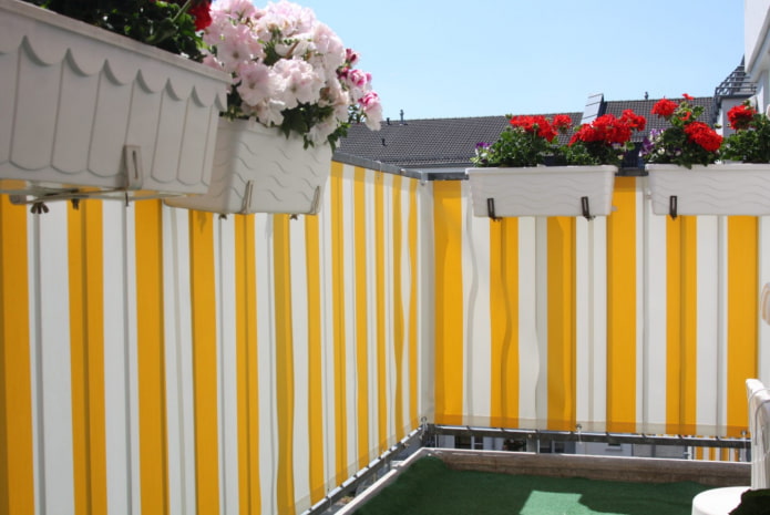 поручні на балконі