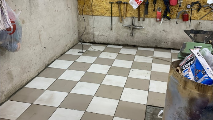 напольная керамическая плитка в гараж