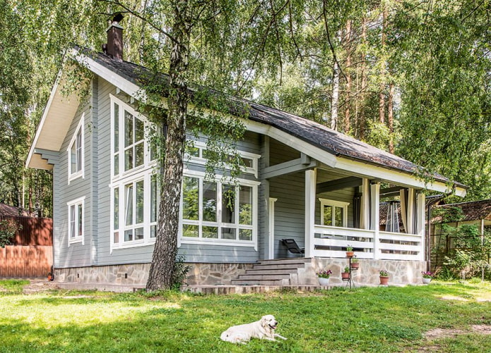 Светлый фасад