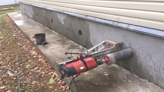 алмазное бурение отдушин в цоколе