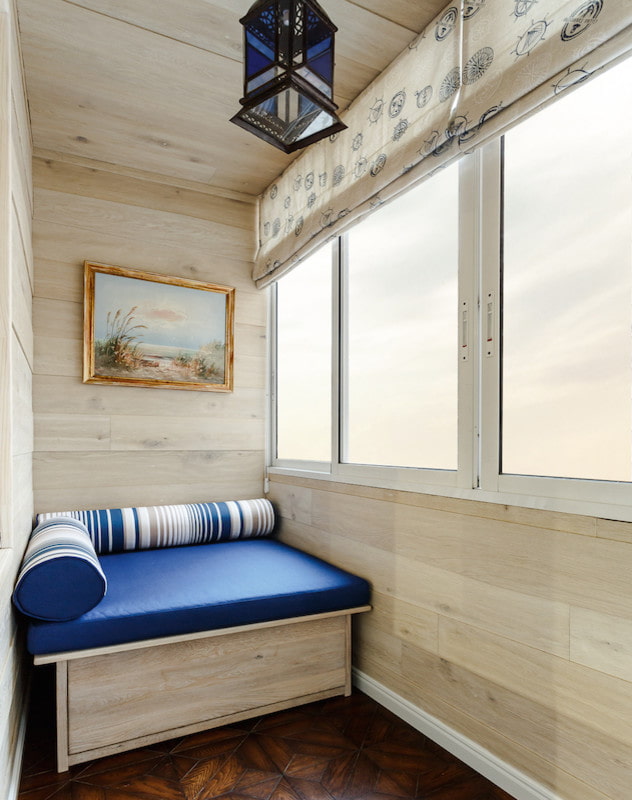 римські штори на липучках на лоджії