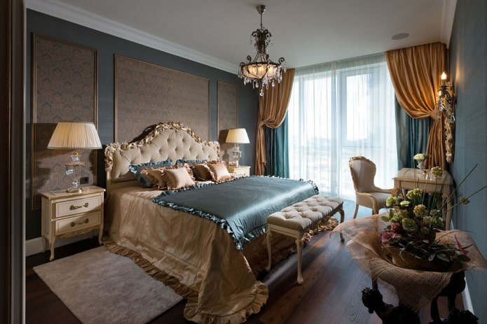 Graues Schlafzimmer mit hellen Akzenten