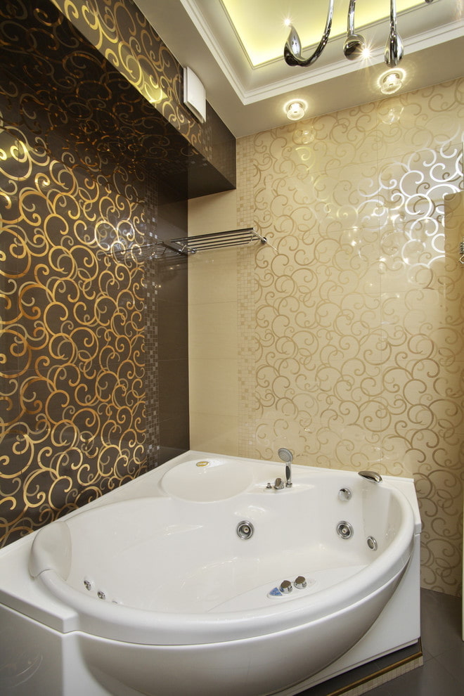 кутова джакузі